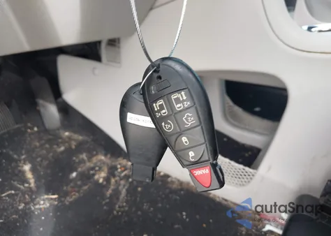 2017 Dodge Grand Caravan Sxt from USA, damaged, VIN 2C4RDGCG2HR861436